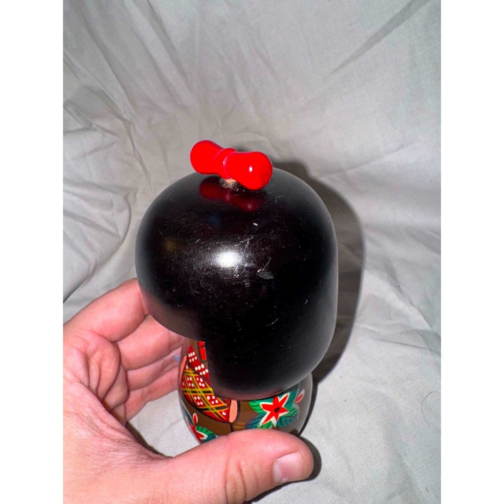 Vintage Japanese Wooden Kokeshi Doll Hand Painted Floral Kimono Sosaku Folk Art - Picture 2 of 6